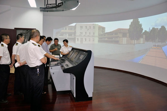 江苏省船员考官实操考试首次使用驾驶模拟器