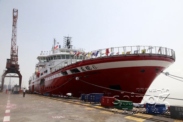 上海船厂交付三维高性能多缆深水物探船“发现6号”