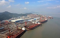 Port of Qingdao, reopens, operates normally after pipeline explosion