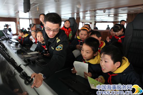 连云港海事向小学生播撒海洋知识种子
