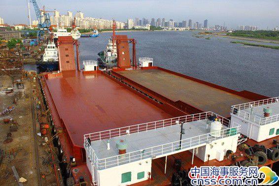 天津新河船舶顺利交付韩国2艘石板运输驳