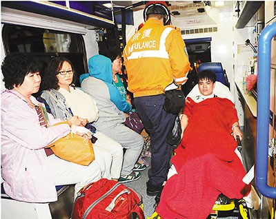 北京客讲述香港撞船事故：乘客抛飞到第二排座位
