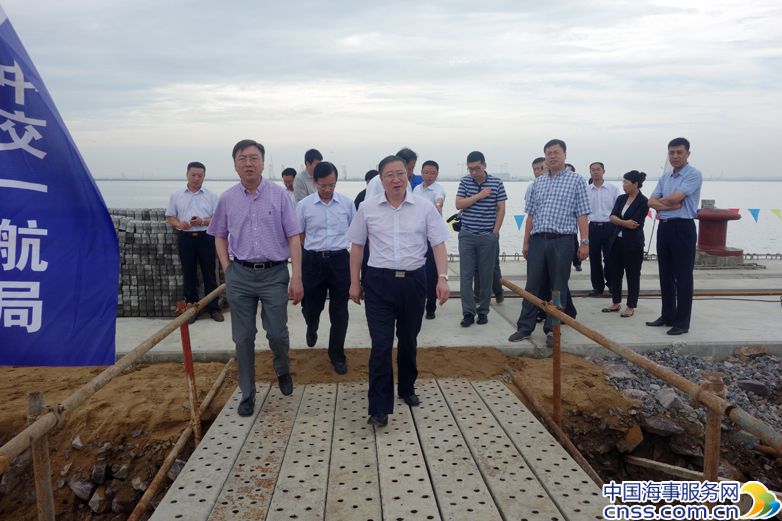 Dalian Plans to Establish International Shipping Center