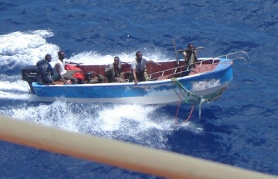 亚洲船东呼吁政府打击海盗