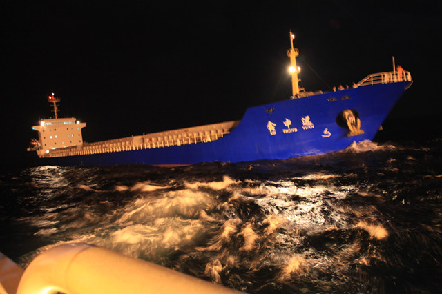 “北海救101”轮成功救助万吨货轮