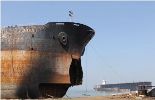 Chinese Shipbreakers Bracing for Another Blow