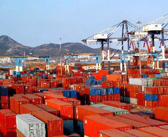 烟台市港口货物吞吐量突破3亿吨大关