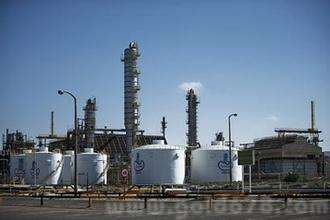 利比亚官员：油港交火造成最多180万桶原油损失