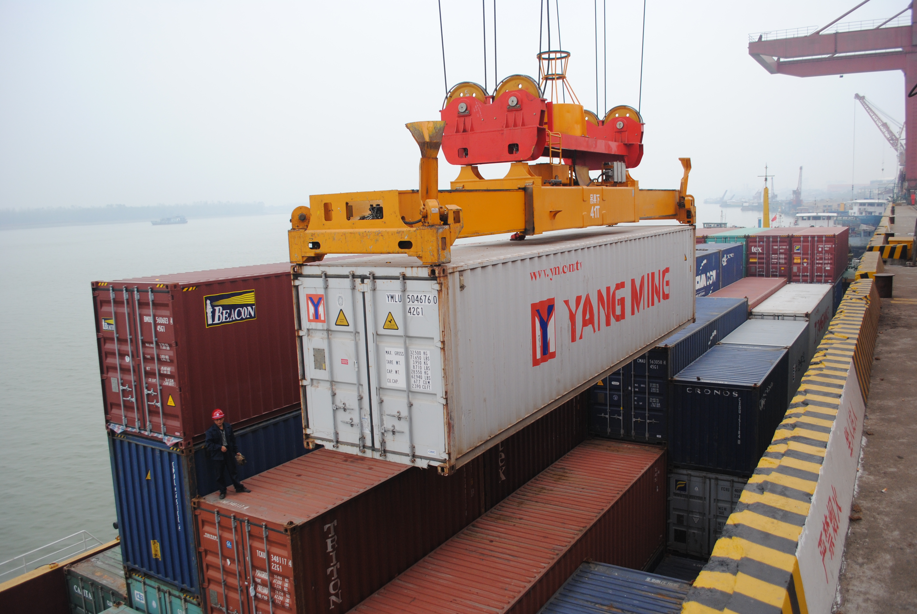 长沙港集装箱吞吐量首次年度突破11.277万标箱