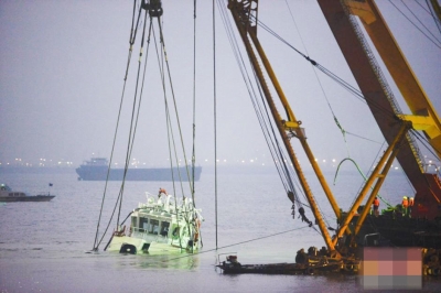 长江沉船事故共致22人遇难