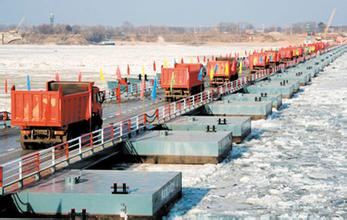 中俄同江口岸进出口货物突破2万吨