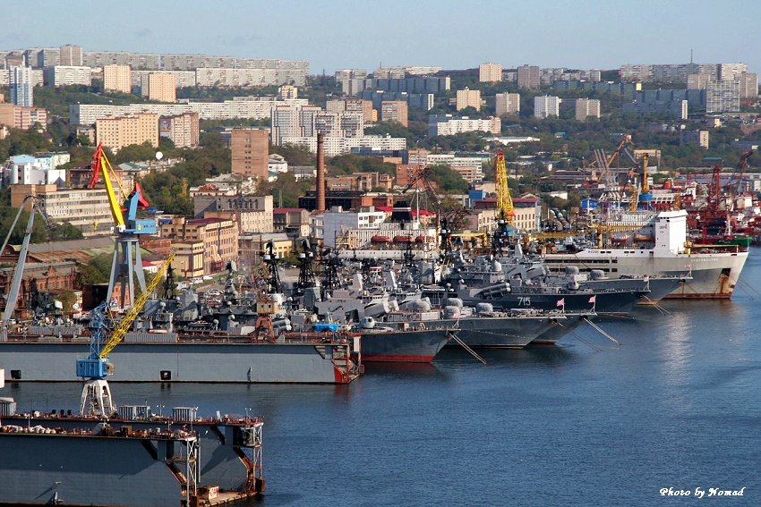 俄罗斯太平洋舰队的海军基地，陈旧的战舰与基础设施是限制俄海军发展的双重瓶颈