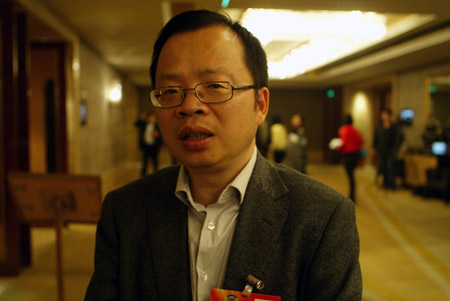 阻截隐形雾霾制造者 委员三年连提船舶治污提案