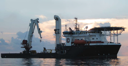 南通润邦海洋获得4000吨自航重吊起重船订单