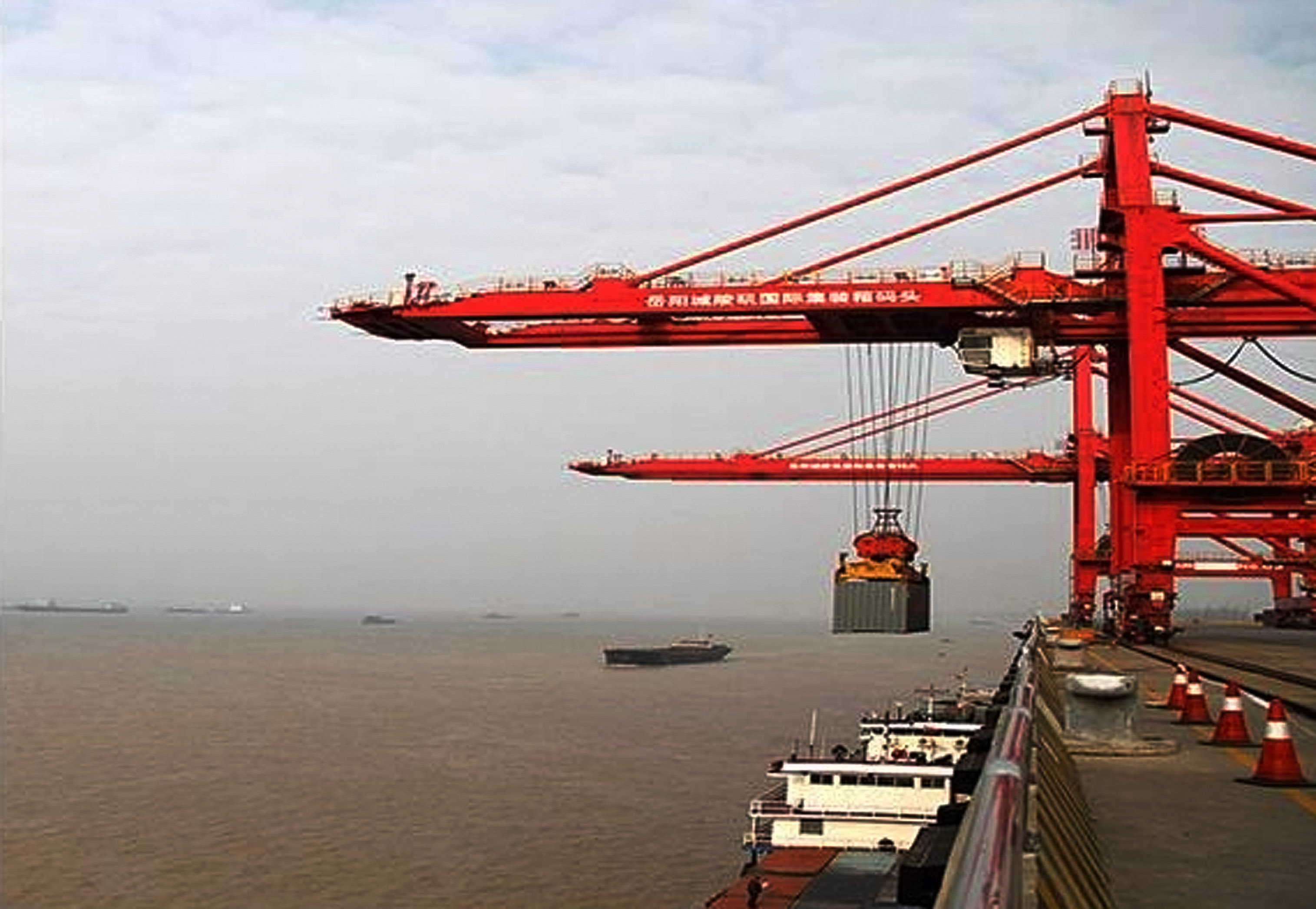 岳阳港获批全国绿色循环低碳港口试点