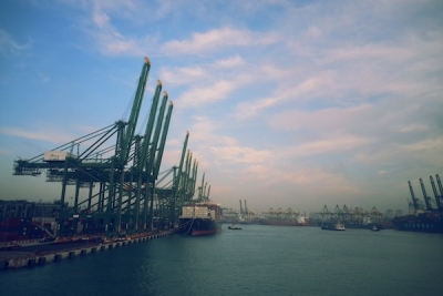 Singapore container throughput drops in July