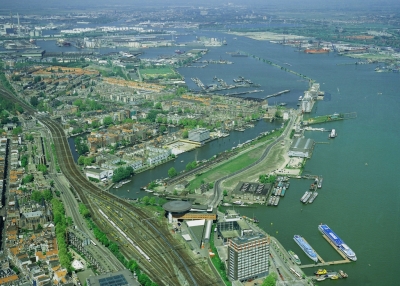 Amsterdam ports report 1.3% transhipment growth, exports up 25%