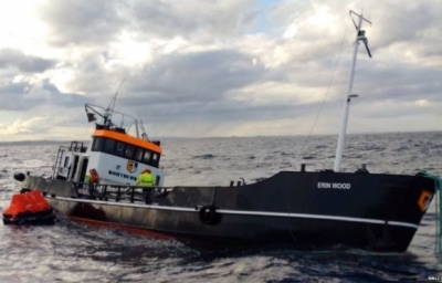 Bunkering tanker takes on water in Scotland collision