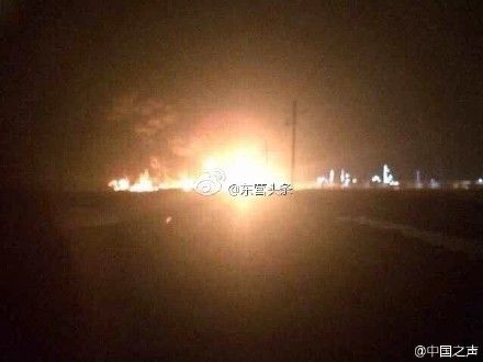山东利津县一化工厂发生爆燃已致５人死亡