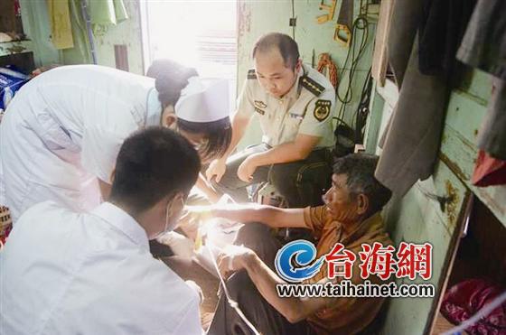 大海茫茫船员指断 边防施救让船员保住了手