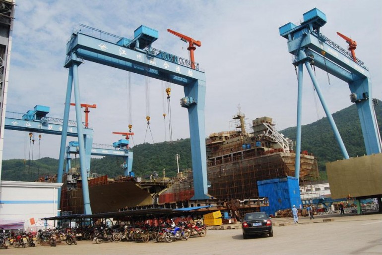 Former senior officials sue Jiangzhou Union Shipbuilding over salary default