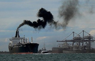 MEPs: Paris Emissions Reduction Deal Should Include Shipping