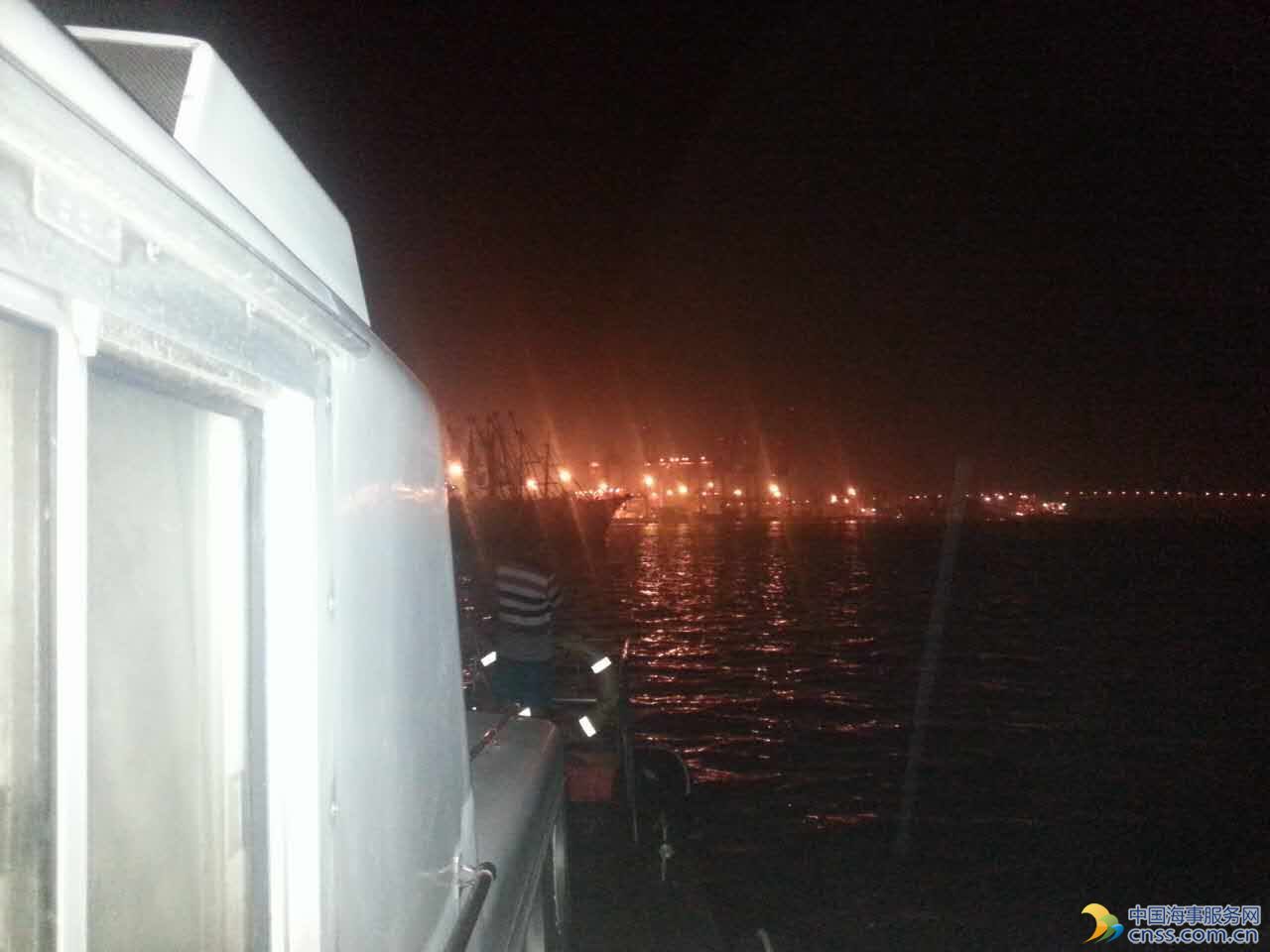 洋浦港海域渔船占用航道 海事局清航保安全