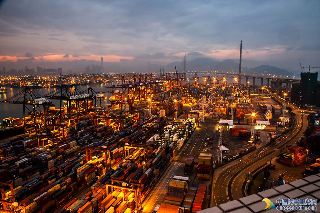香港码头吞吐量连跌15月 竞争力受威胁