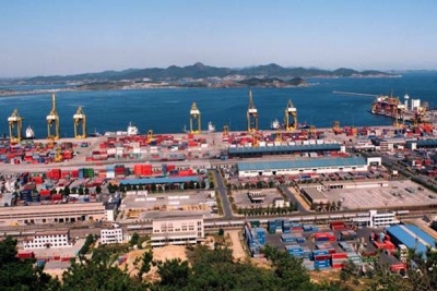 Dalian Port profit drops 11% in first nine months