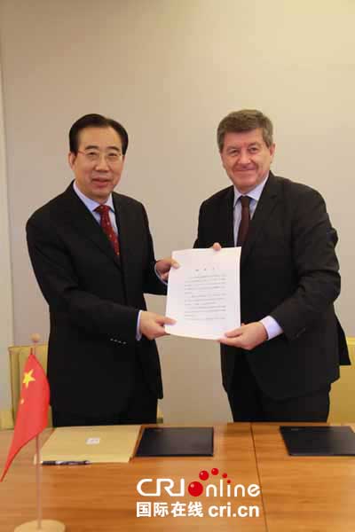 中国向ILO组织递交《2006年海事劳工公约》批准书