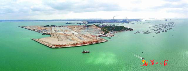 打造海西港口群最大矿石散货中转基地