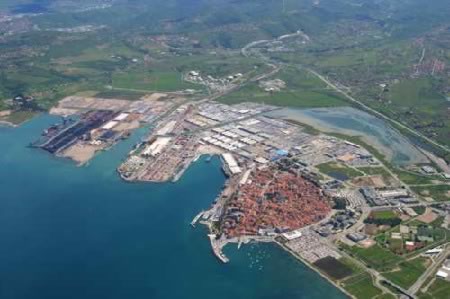 斯洛文尼亚科佩尔港 面向亚洲发展物流业