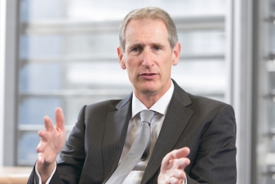 LR revenues unaffected by challenging market