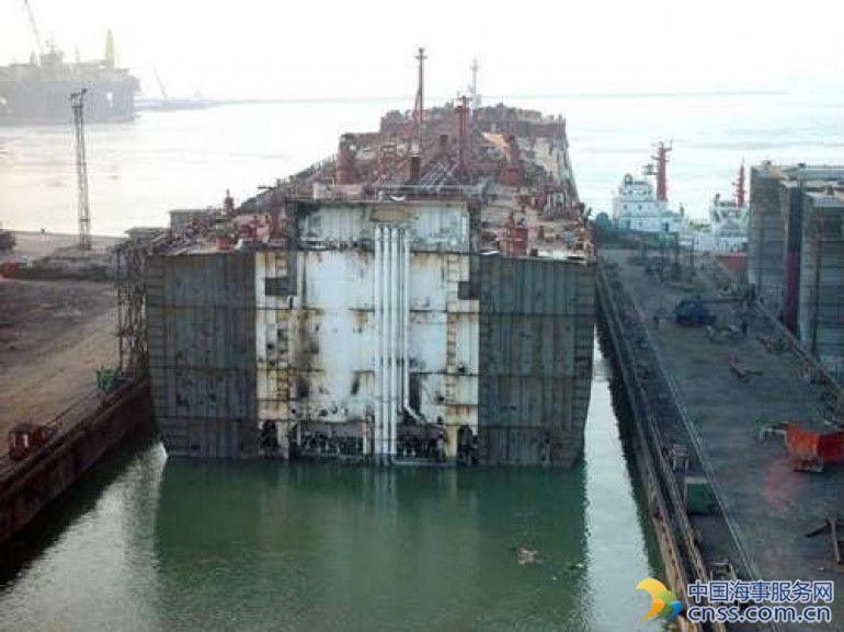 Courage sells panamax for scrap