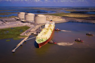 JBIC Bankrolls Diamond LNG Shipping Duo