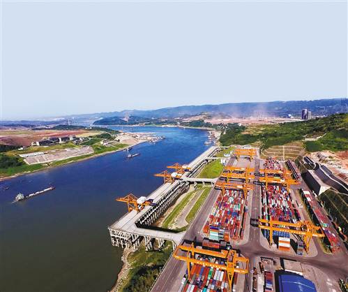 重庆打造“1+3+9”港口群 2020年吞吐将达2.2亿吨