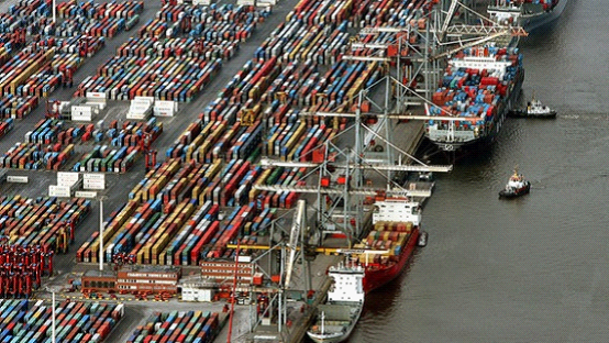 福港2015年集装箱吞吐量同比增长8.6%