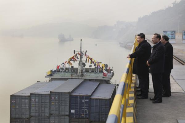 习近平：长江港口岸线开发要用“慢思维”