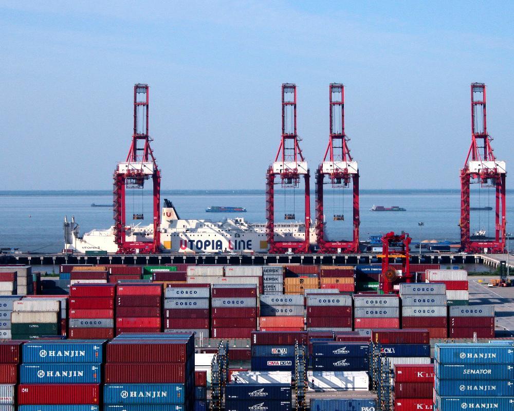 江苏省去年港口货物吞吐量超23亿吨