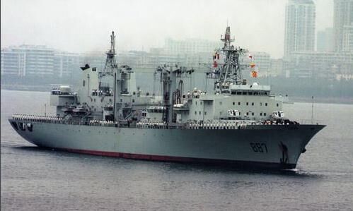 美媒称中国有8艘大型补给舰 大规模极为罕见