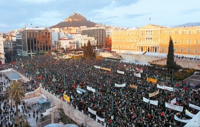 Greece general strike disrupts shipping traffic