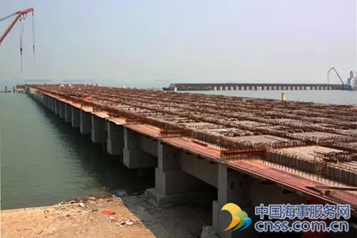 苏州港太仓港区首座重工码头施工进展顺利