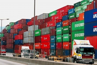 Singamas hit by weak container market, turns to $2.7m loss in 2015