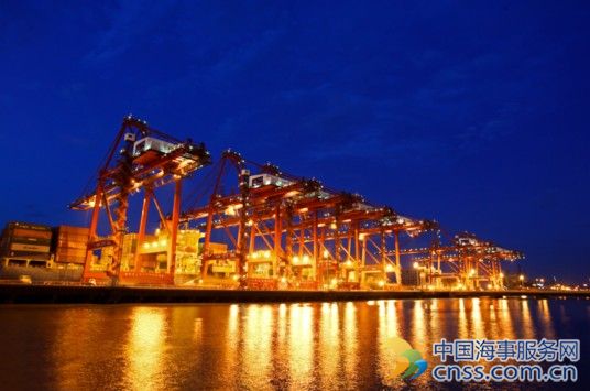 上海航运中心2015集装箱吞吐量达3654万标准箱