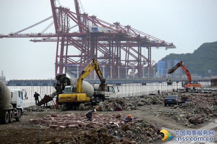 宁波-舟山大浦口集装箱码头二阶段工程完成74%