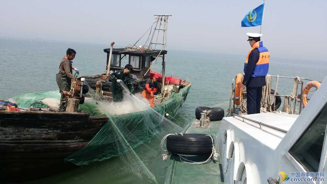 连云港海事局有效维护进出港船舶航行安全