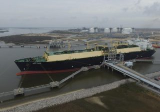 Drewry: No Recovery for LNG Shipping Rates until 2018