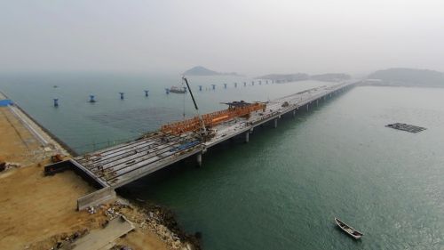 莆田首座跨海大桥主体工程竣工 正进行扫尾工程
