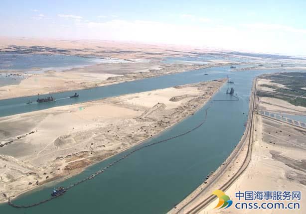 Oil Tanker Grounds in Suez Canal