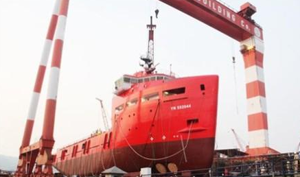 下龙造船交付越南首艘国产平台供应船